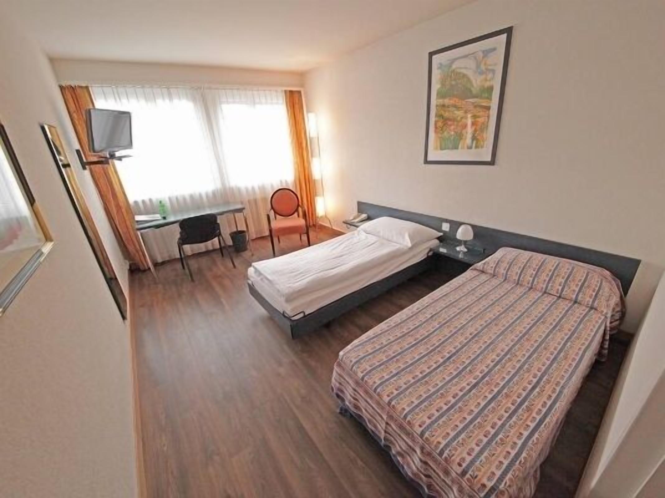 Photo - Hotel Comédie