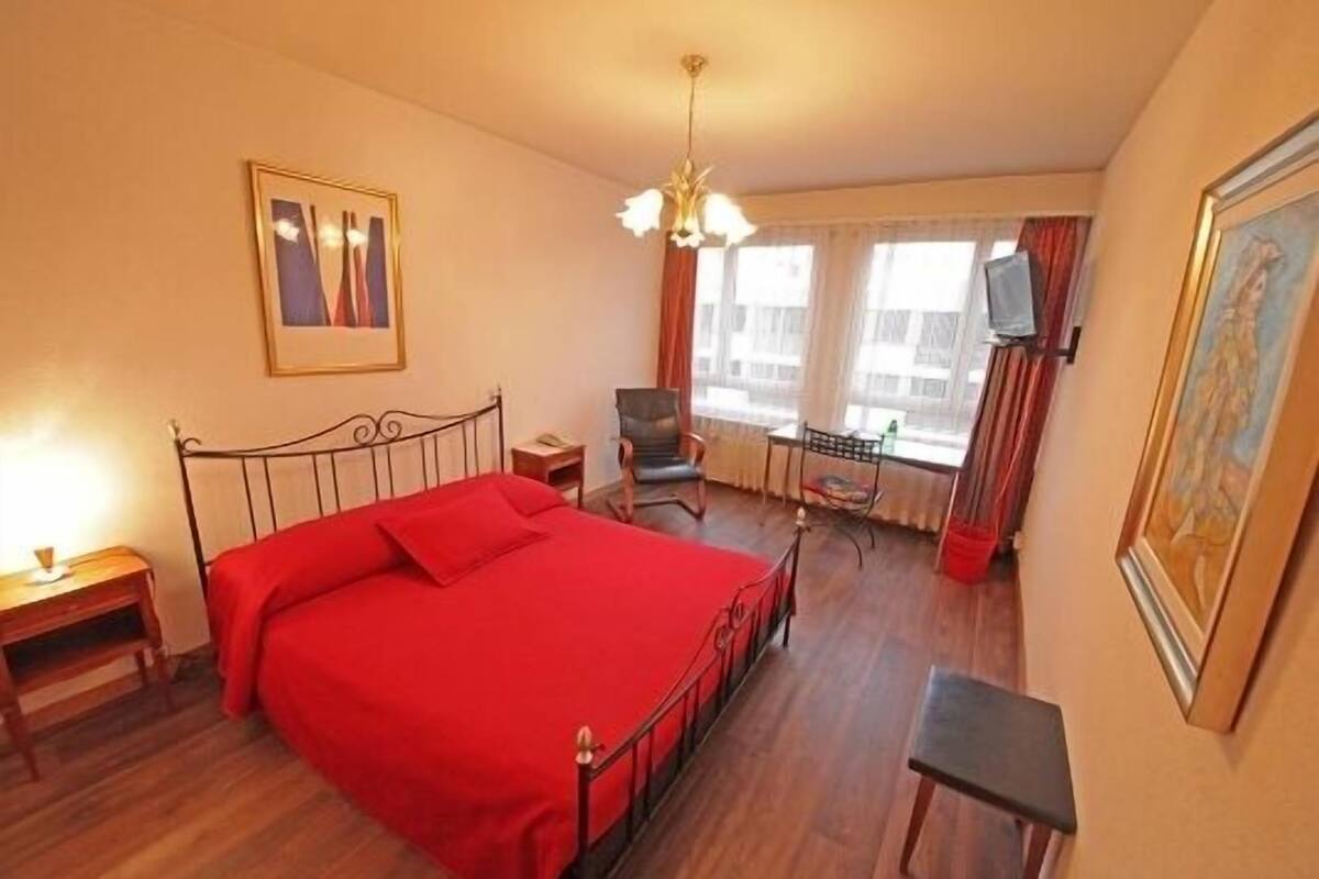 Kamar Twin Standar | Brankas, meja kerja, setrika/meja setrika, dan Wi-Fi gratis