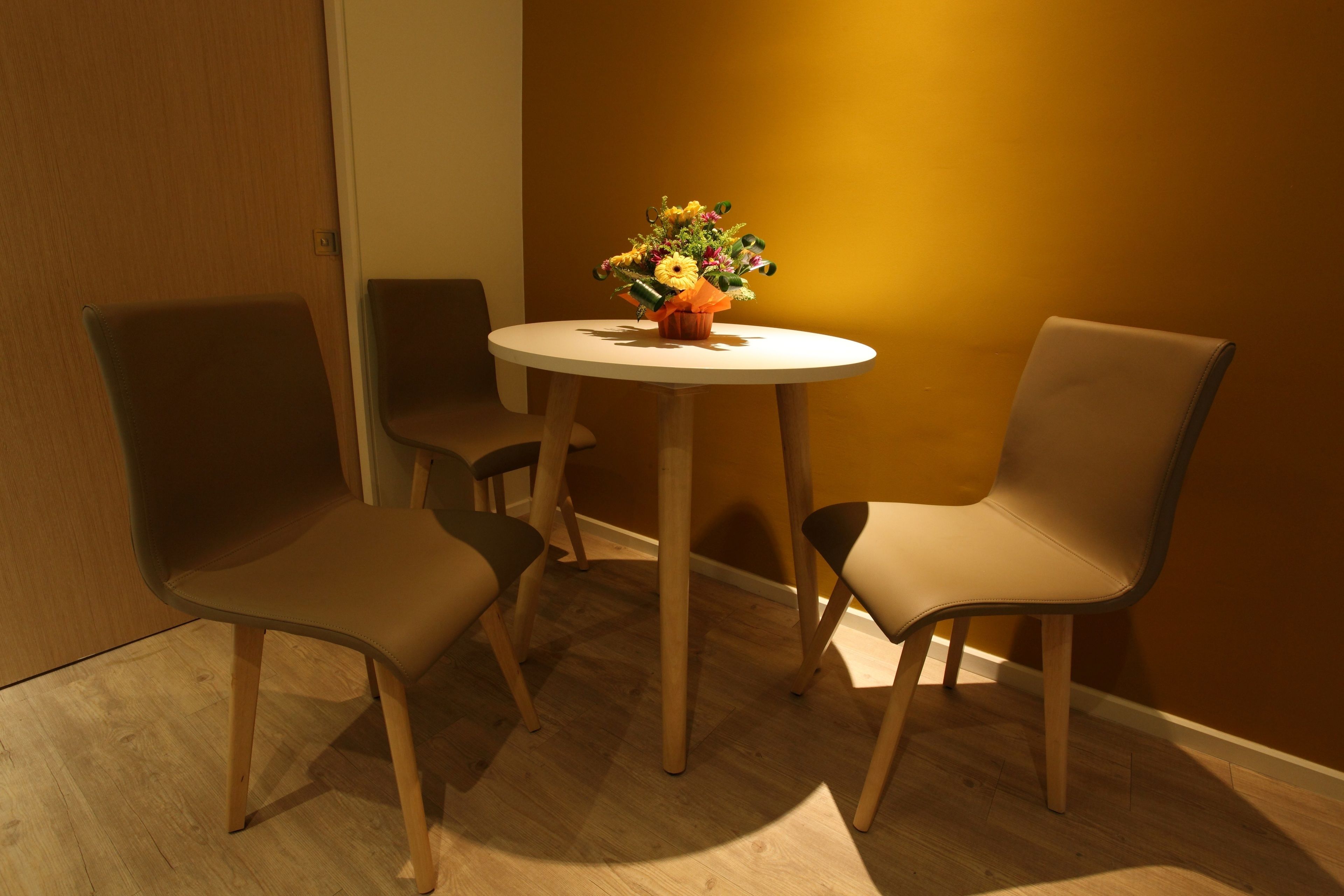 family 2 bedroom | in-room dining