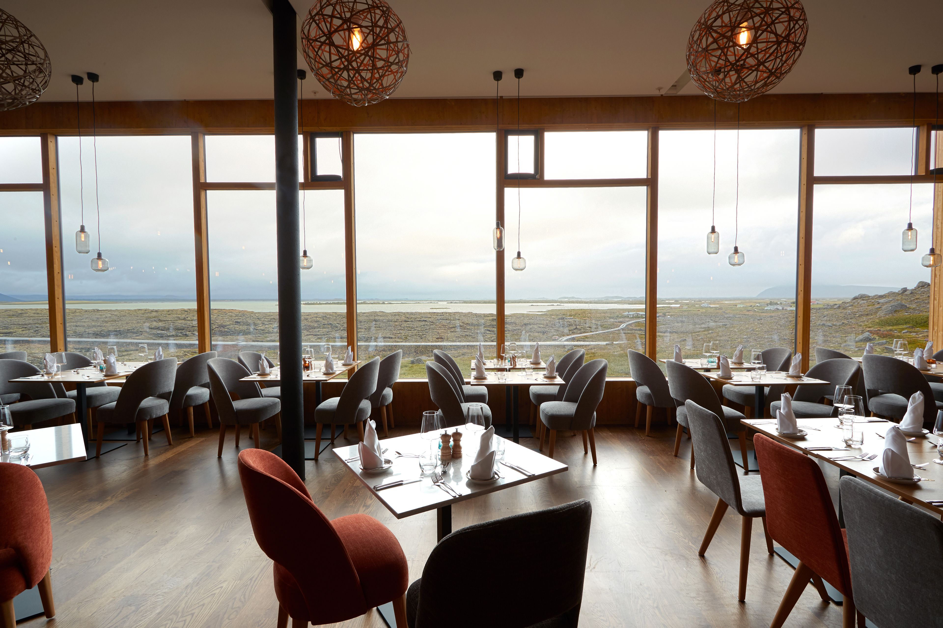 Breakfast and dinner served, local cuisine