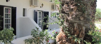 Eden Ios Rooms