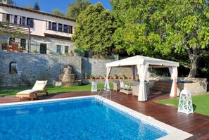 Piscine extérieure