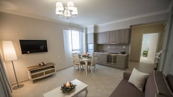 Executive Suite | Private kitchen | Electric kettle
