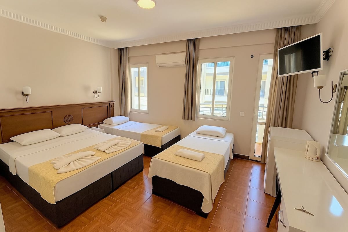 3 habitaciones, minibar y caja de seguridad en la habitación