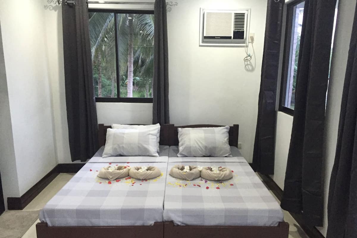 In-room safe, free WiFi