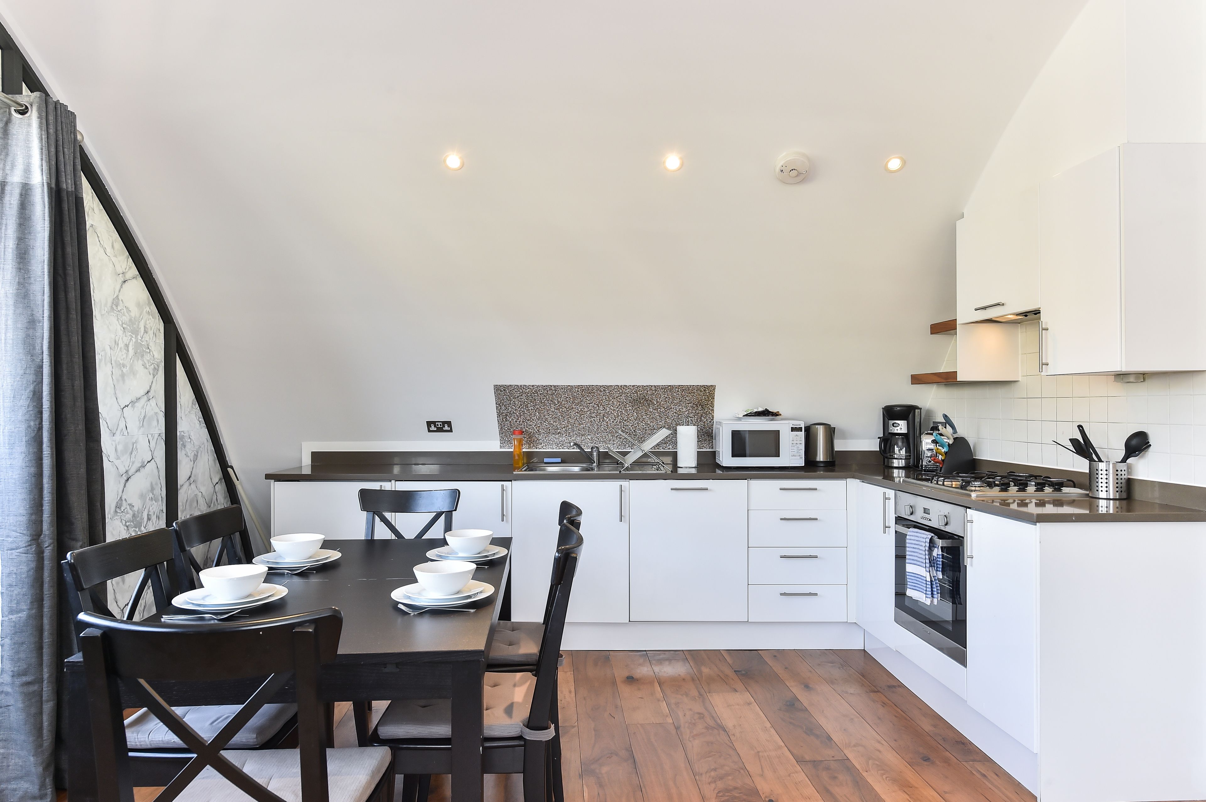 Appartement | Repas dans la chambre