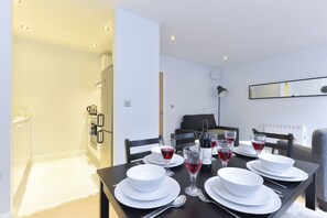 Interior detail - Tower Bridge City Apartments (London)