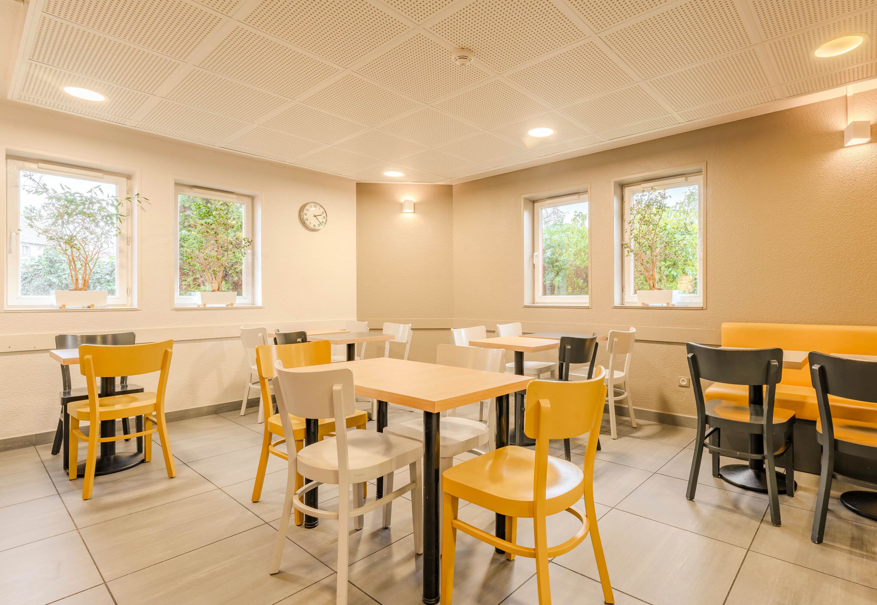 daily buffet breakfast (eur 8.90 per person)