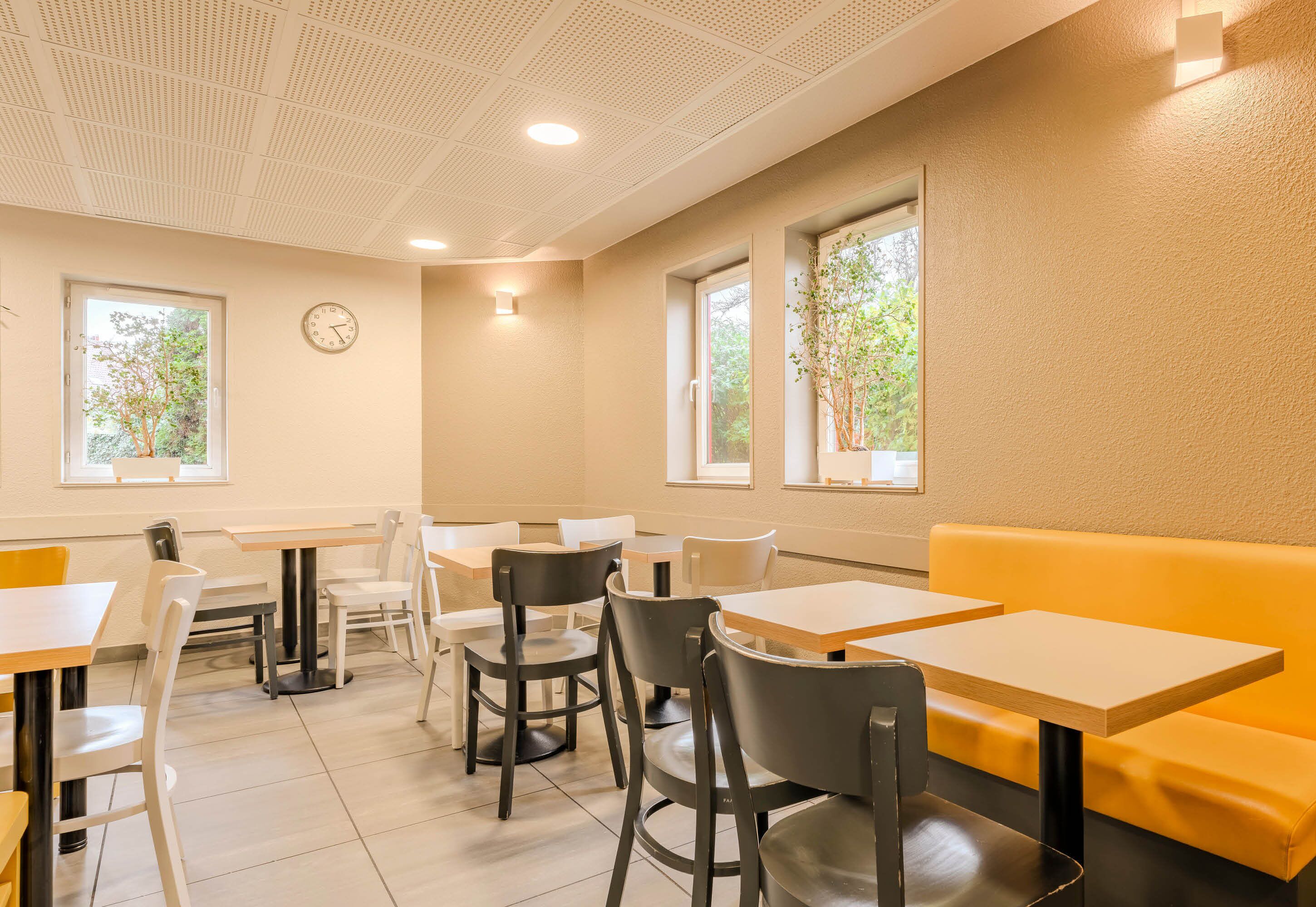 daily buffet breakfast (eur 8.90 per person)