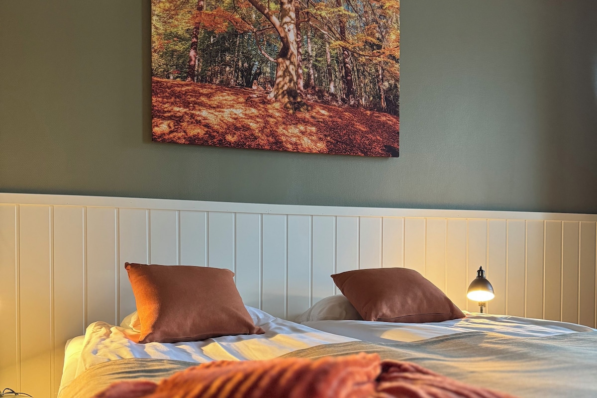 Double Room (Extra Bed and Workspace) | Blackout drapes, cribs (surcharge), bed sheets
