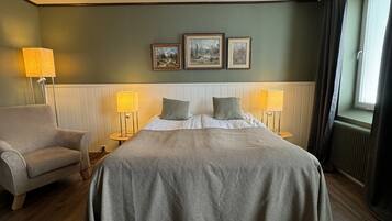 Double Room (Extra Bed) | 1 bedroom, blackout drapes, cribs/infant beds, bed sheets