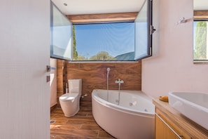 Bathroom - The Dynasty Villas (Lefkada)
