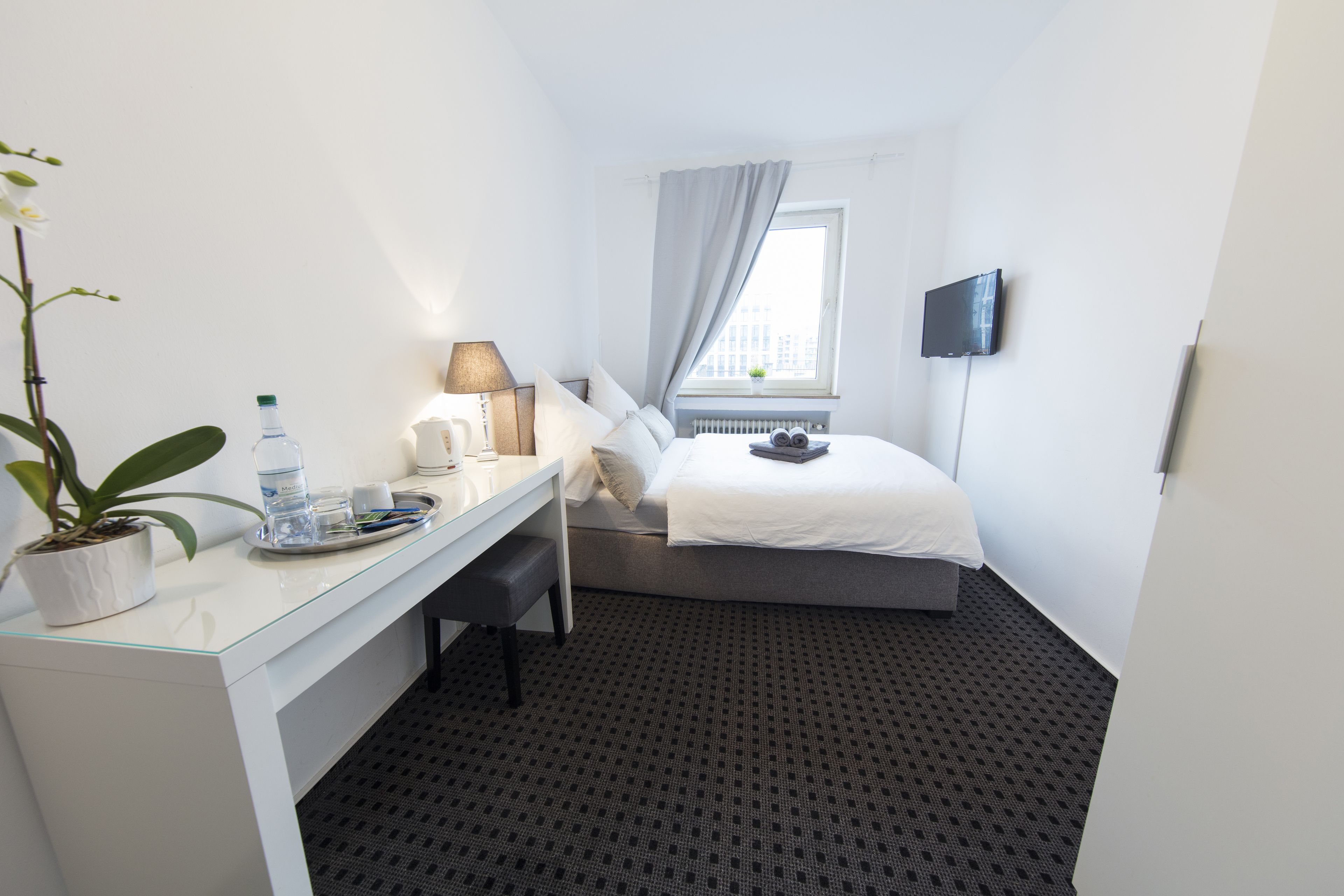 Schreibtisch, Bettwäsche