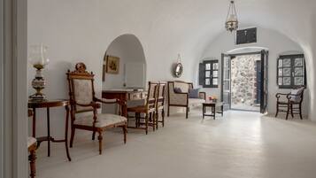 Family Apartment, Jetted Tub | Living area | Flat-screen TV