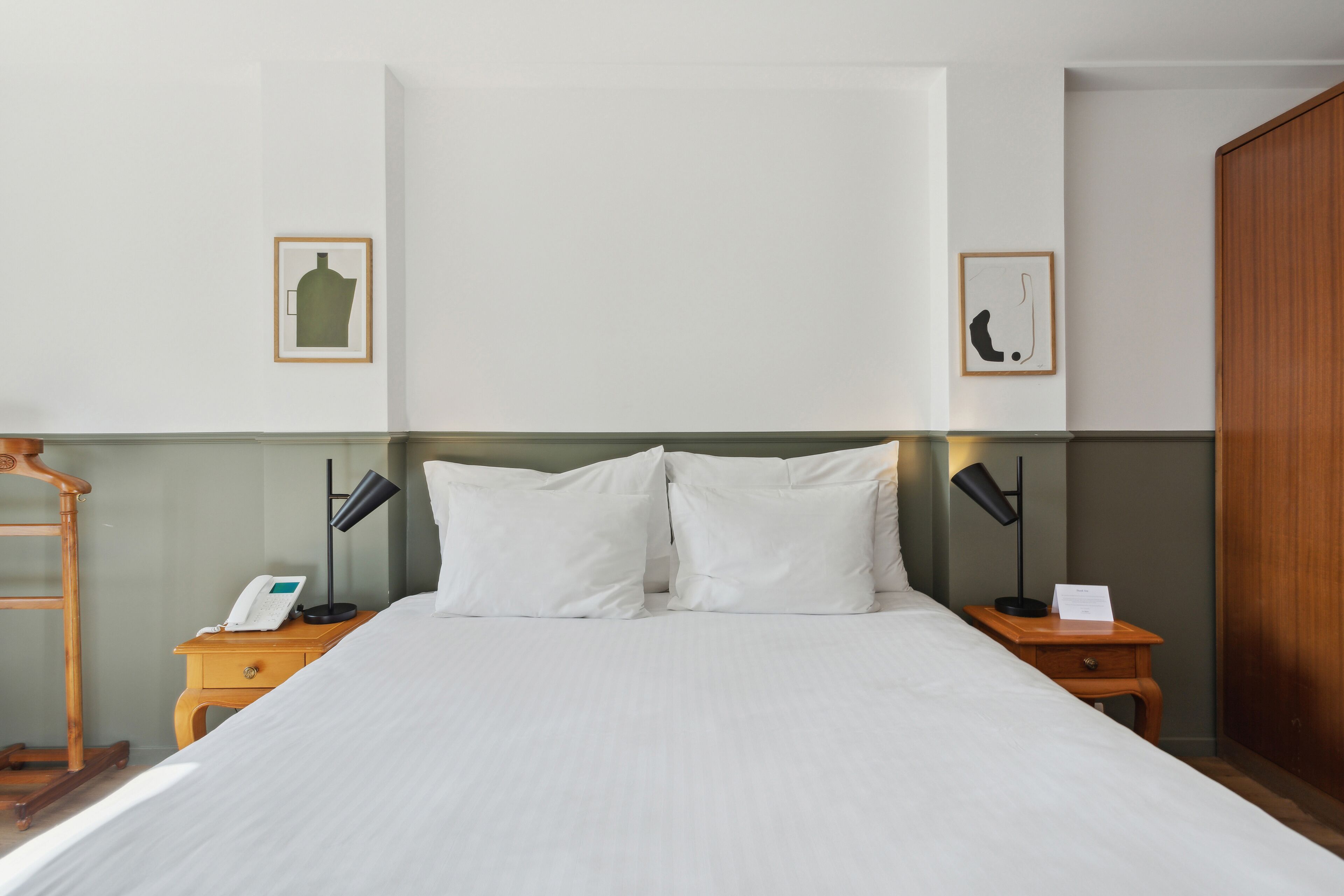 superior double room | 1 bedroom, in-room safe, individually decorated, individually furnished