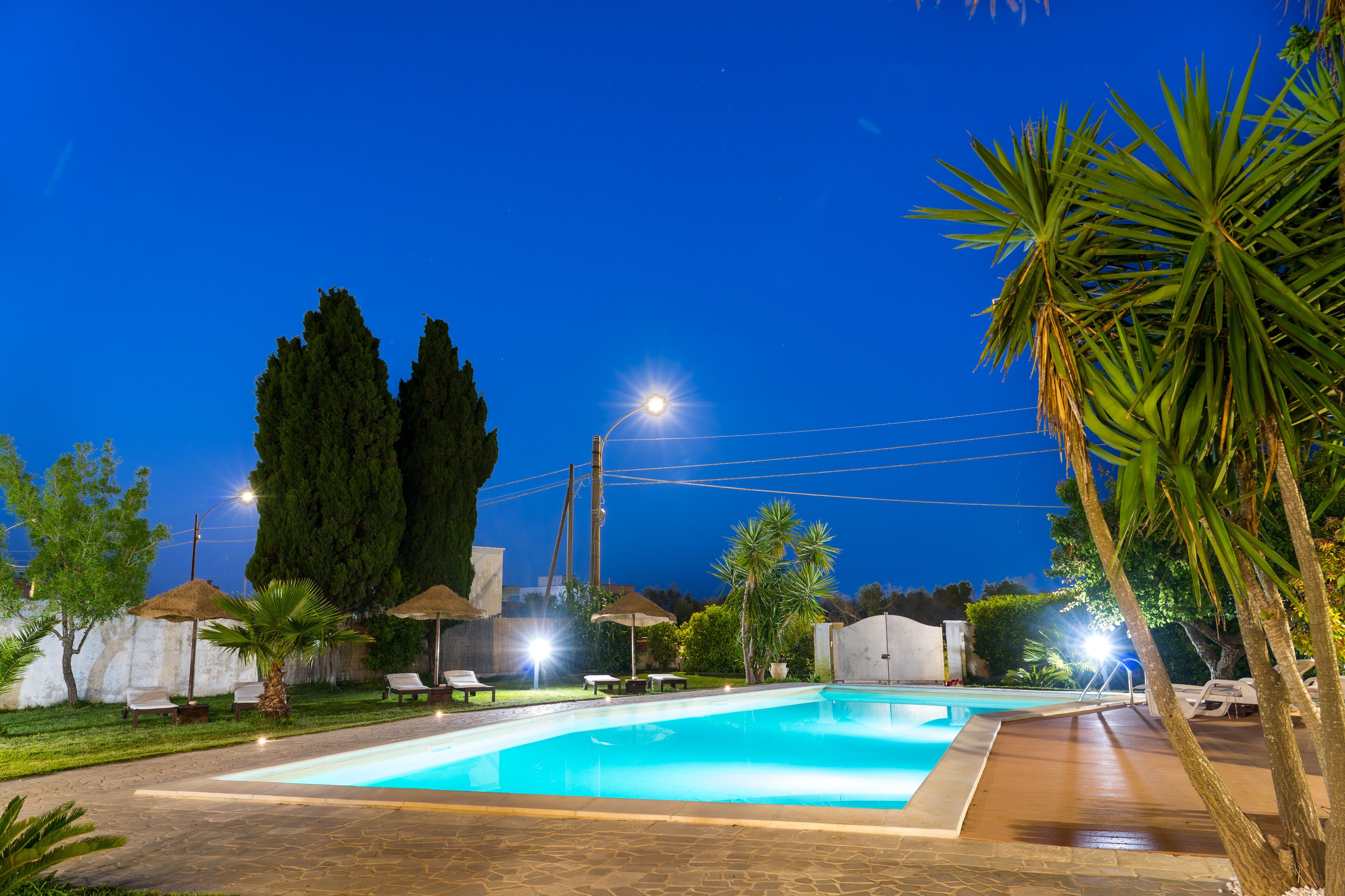 Habitació doble, vistes a la piscina | Escriptori, habitacions insonoritzades i planxa i posts de planxar 