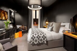 Deluxe Double Room, 1 King Bed | Egyptian cotton sheets, premium bedding, down duvets, minibar