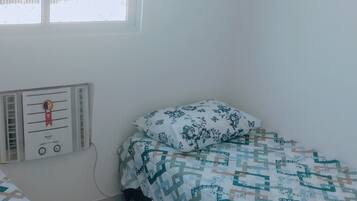 Traditional Apartment, 3 Bedrooms, Lanai | Iron/ironing board, free WiFi, bed sheets