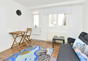 Apartment, 1 Bedroom | 1 bedroom, individually decorated, individually furnished, desk - Brick Lane Luxury Apartments (London)