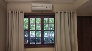 Economy Room | 1 bedroom, minibar, laptop workspace, free WiFi