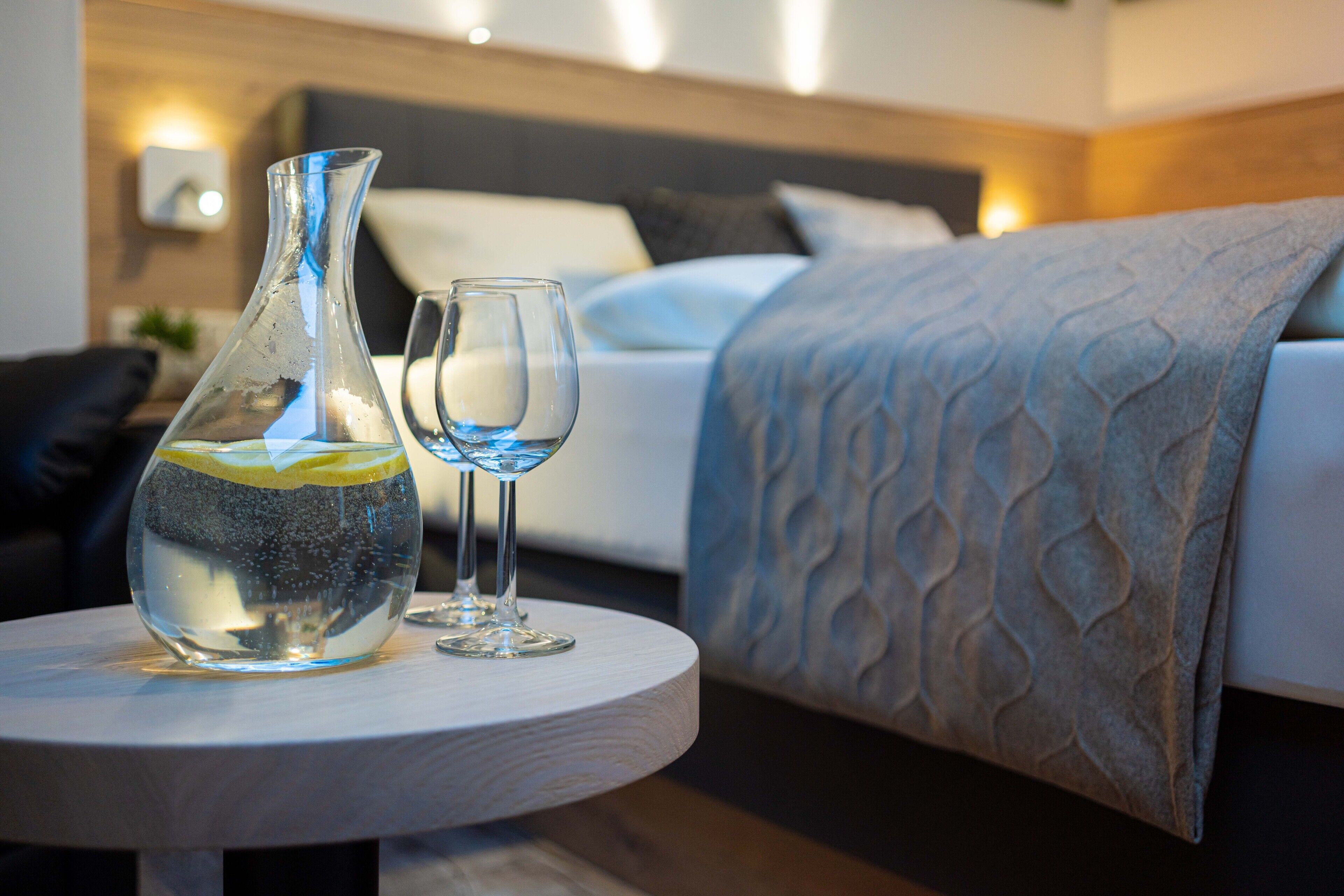 deluxe single room | free wifi, bed sheets