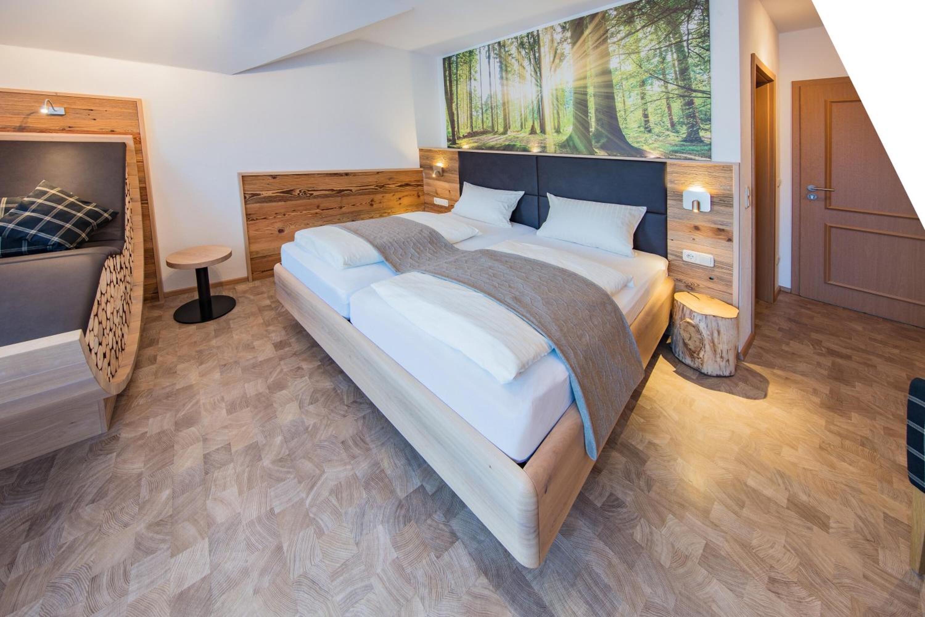 deluxe studio suite | free wifi, bed sheets