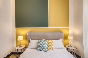 Individually decorated, individually furnished, free WiFi - AwesHome - Sea Sensation Apartment (La Spezia)