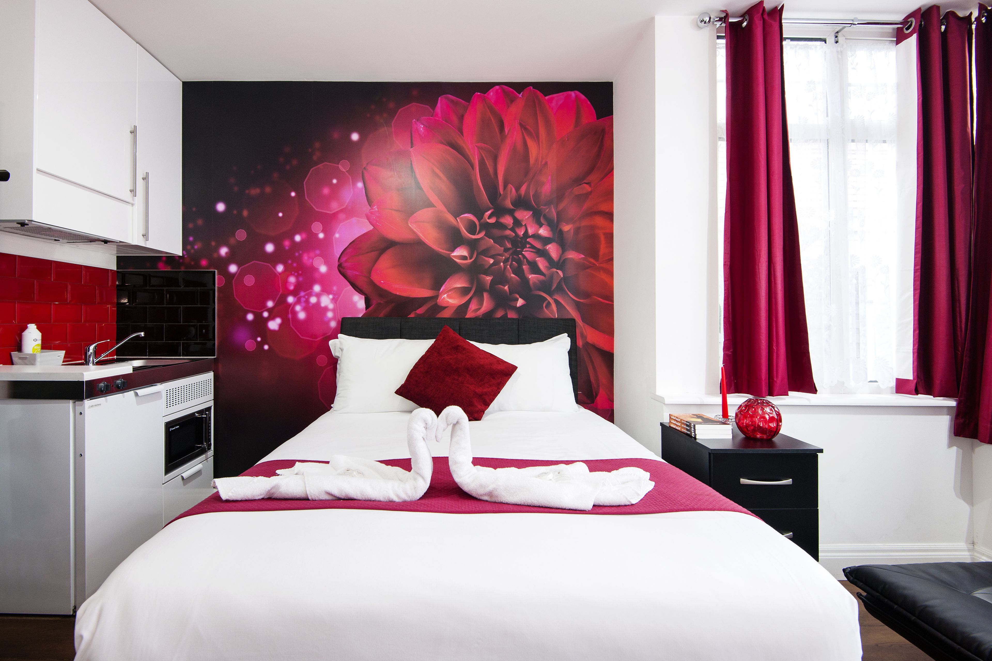 deluxe triple room, multiple beds | iron/ironing board, free wifi, bed sheets