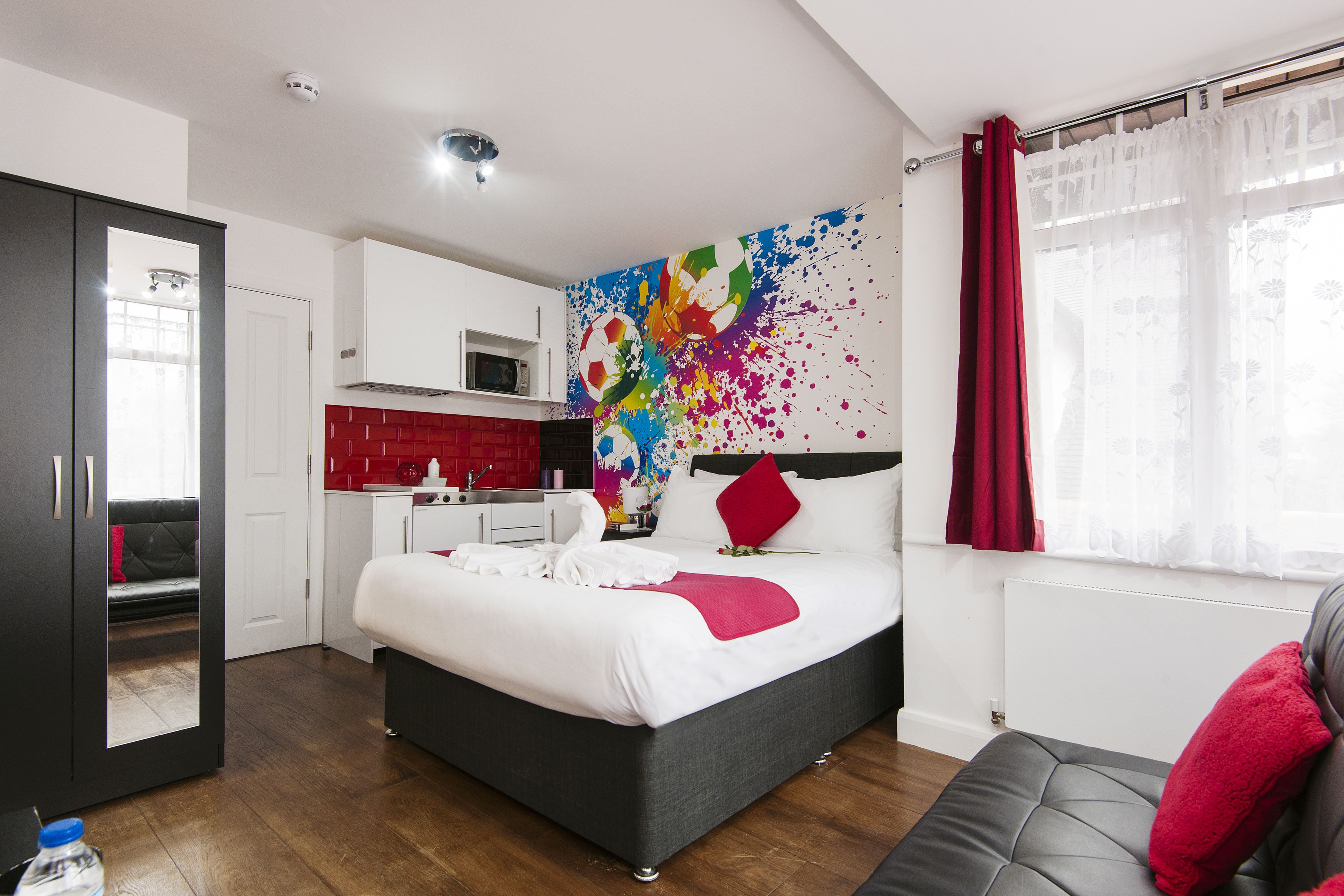 deluxe triple room, multiple beds | iron/ironing board, free wifi, bed sheets