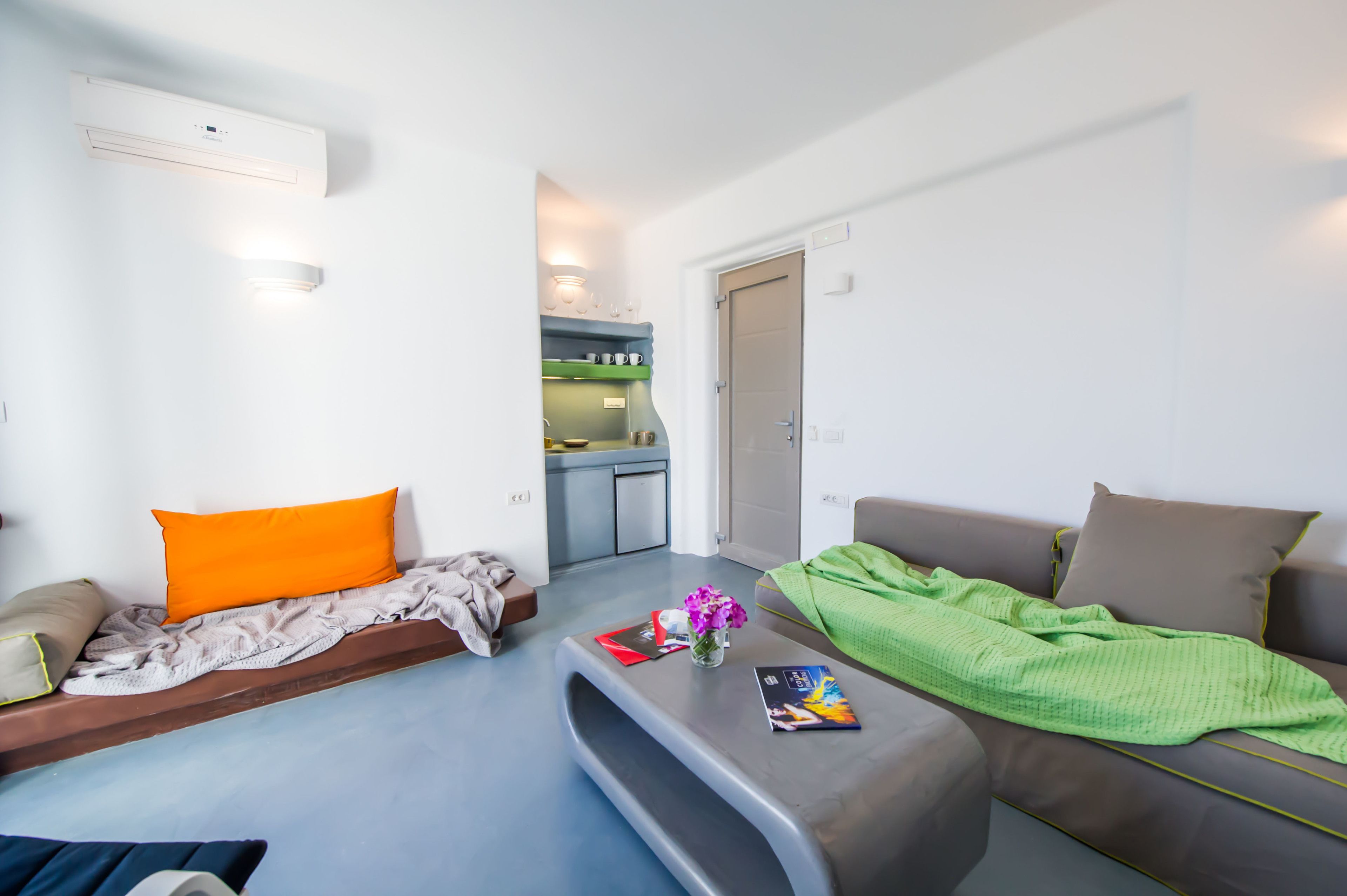 apartment, 1 bedroom, jetted tub, sea view (armeni) | living area | 28-inch lcd tv with satellite channels, tv