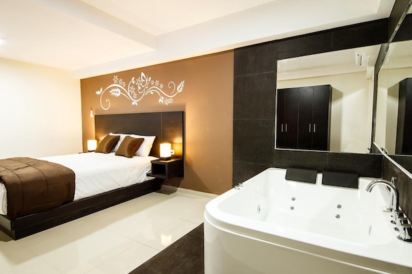 In-room safe, desk, iron/ironing board, free WiFi