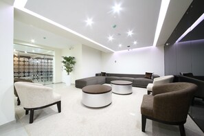 Sala de estar en el lobby