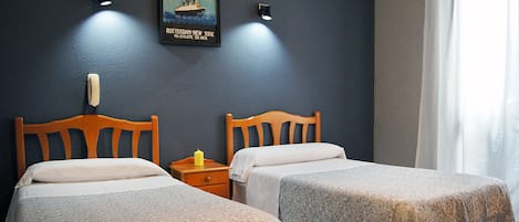 Twin Room, Private Bathroom | Free WiFi, bed sheets