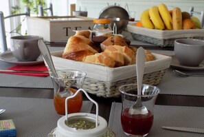 Frühstück gegen Gebühr
