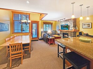 Pinnacle Ridge Chalet 43-102 | Living area | Flat-screen TV, fireplace