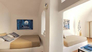 Cave Studio Volcano View