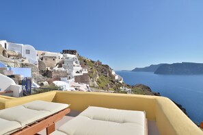 Earth House Volcano View | 客房景觀