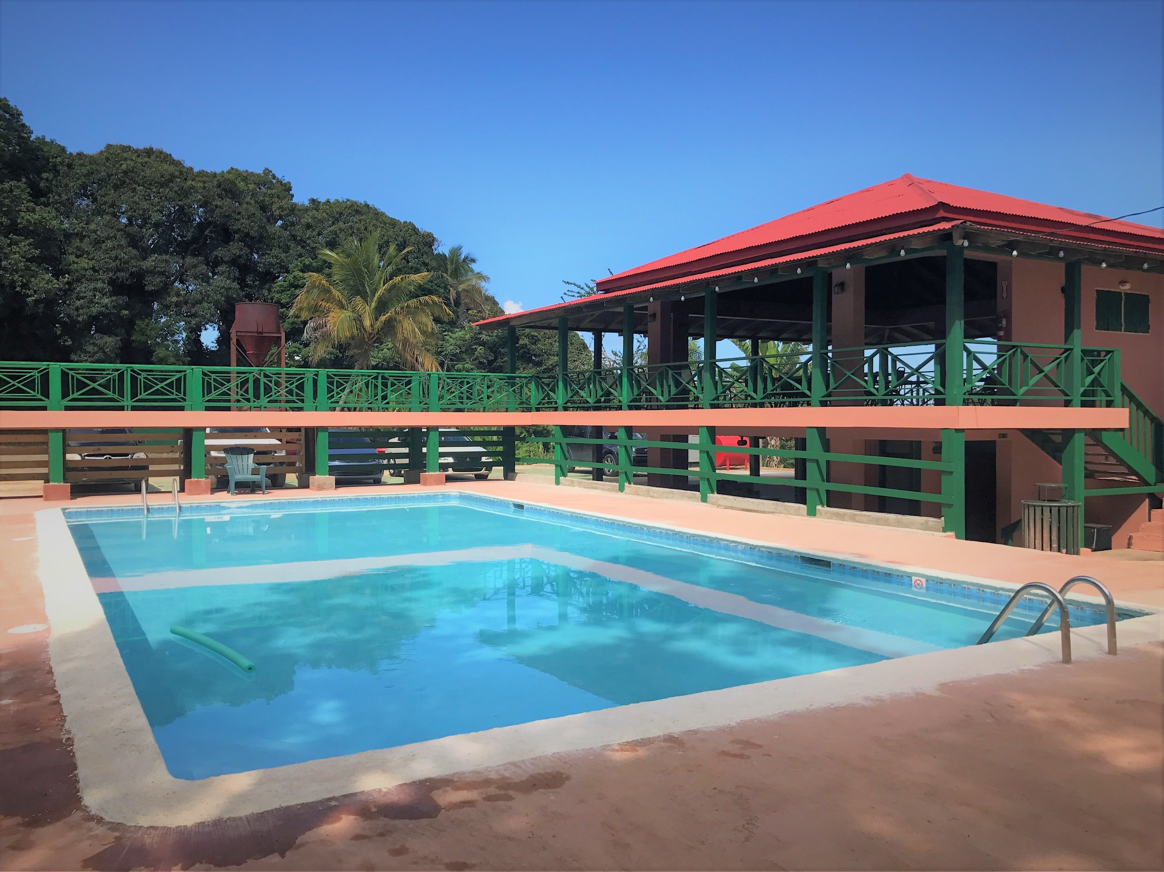 outdoor pool, pool loungers