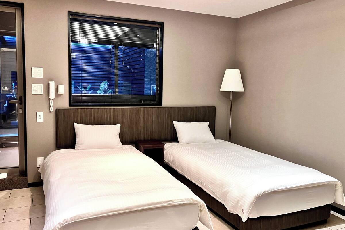 트윈룸, 싱글침대 2개, 금연 | 책상, 무료 WiFi, 침대 시트