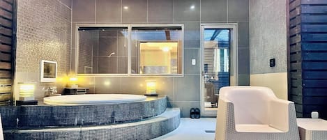 Twin Room, 2 Twin Beds, Non Smoking | Bathroom | Separate tub and shower, free toiletries, hair dryer, slippers