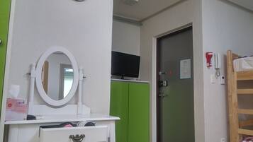 Dormitório compartilhado, somente para mulheres (6 persons) | Comodidades do quarto