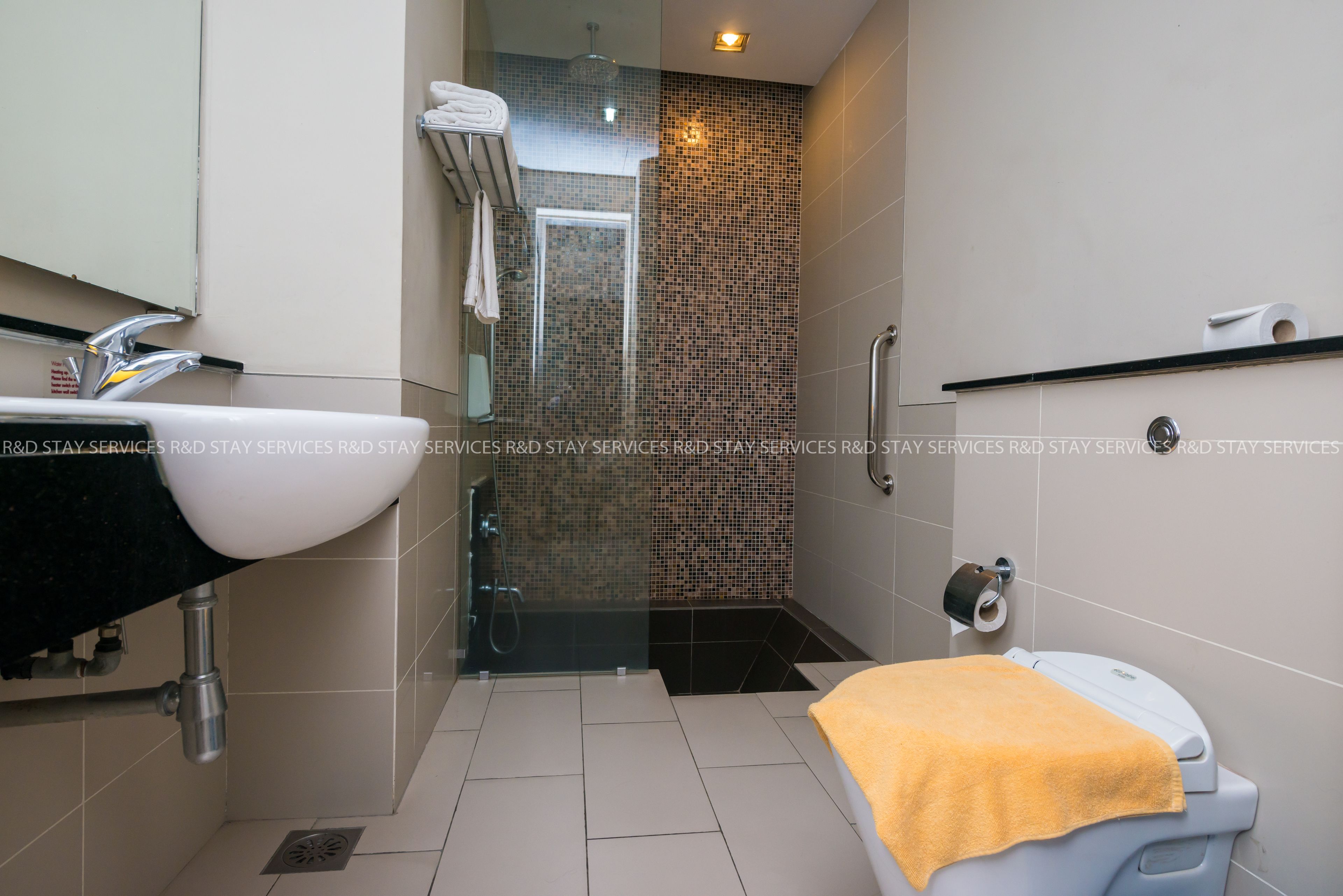 shower, rainfall showerhead, free toiletries, hair dryer