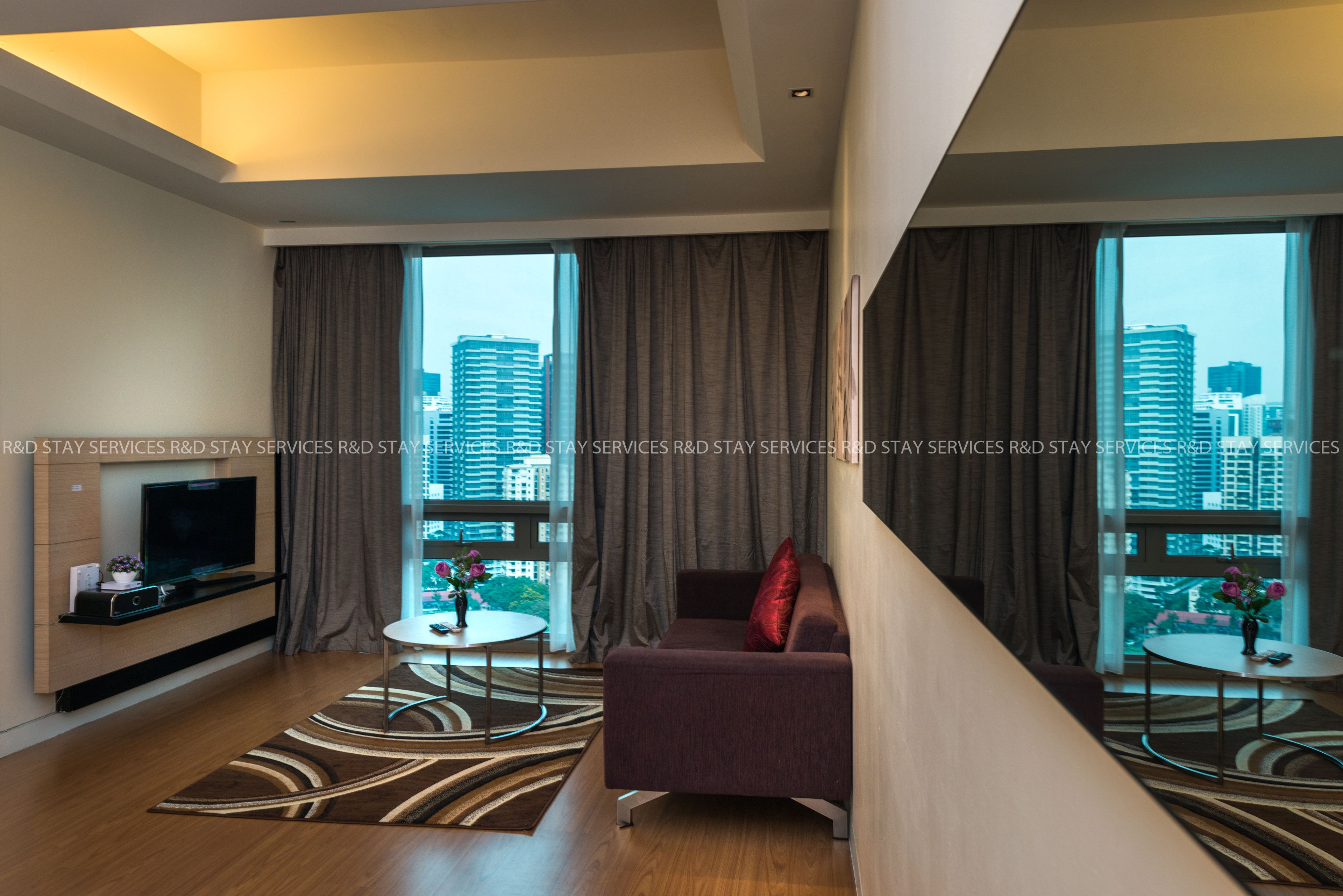 family apartment, 2 bedrooms, accessible, 2 bathrooms | living area