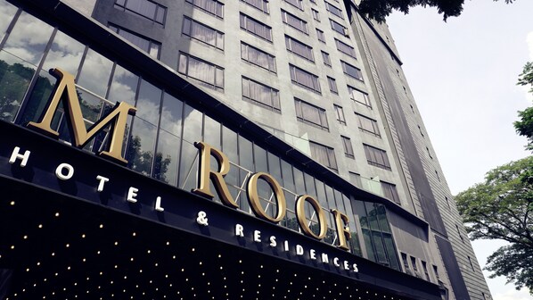 Front of property - M Roof Hotel & Residences (Ipoh)