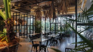 Coffee shop
