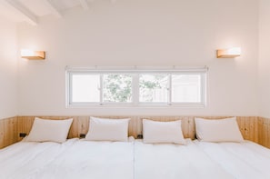 3 bedrooms, down duvets, individually furnished, blackout curtains