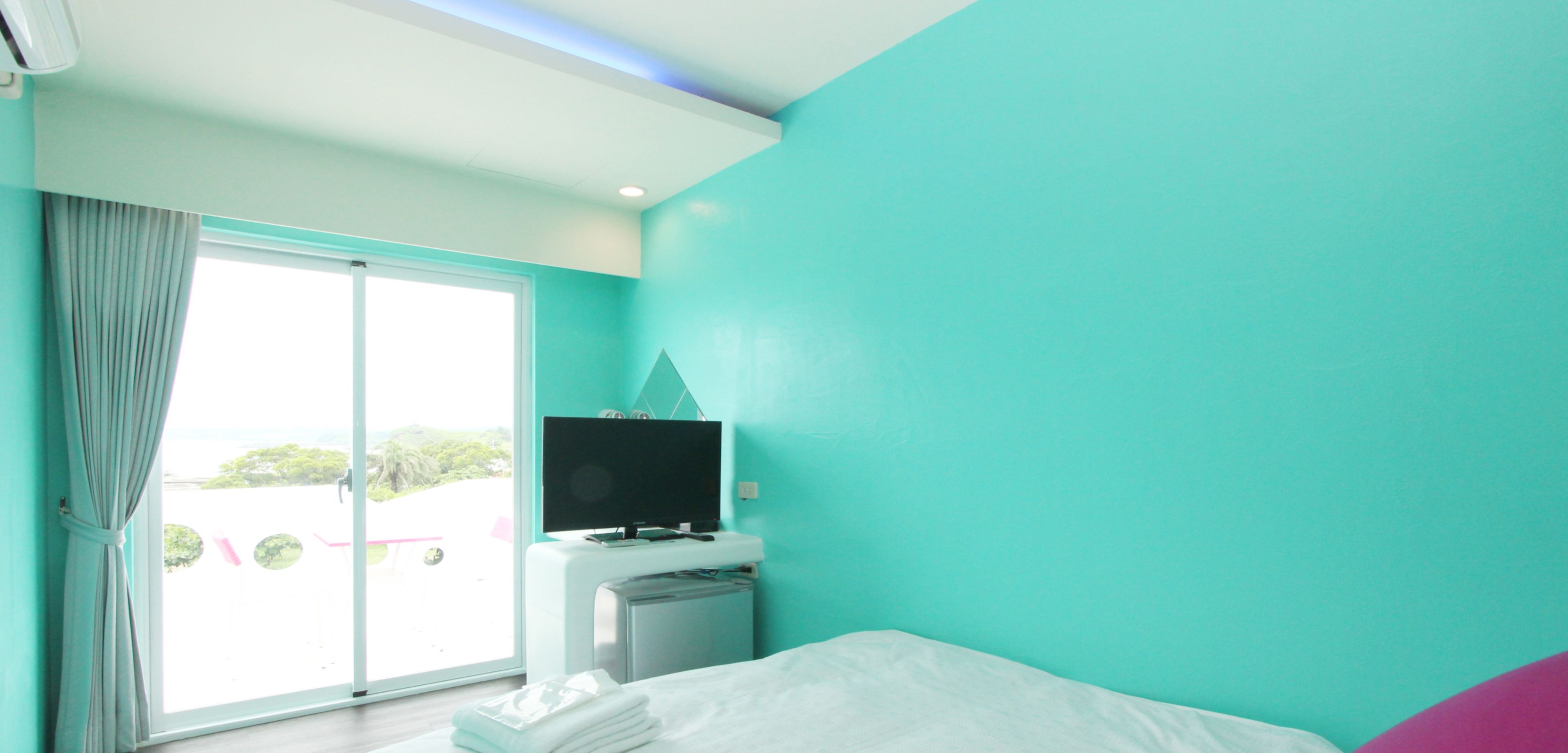 Phòng đôi, đối diện biển | Bàn, màn/r èm cản sáng, truy cập Internet không dây miễn phí 