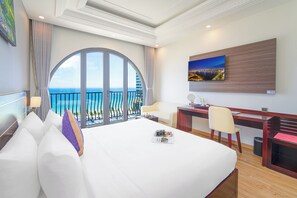 Double Room, Balcony, Ocean View | Egyptian cotton sheets, premium bedding, pillow-top beds, in-room safe -  Alani Sea View Hotel (Da Nang)