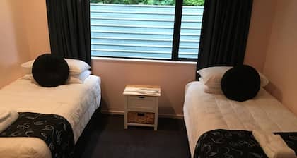 Kiwi Court Motel