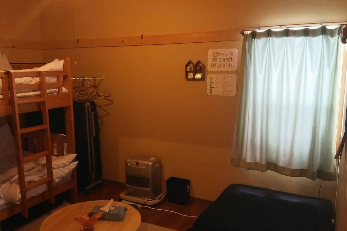 Quadruple Room, Shared Bathroom | Free WiFi, bed sheets